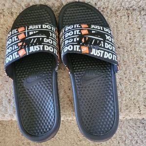 womens size 10 slides